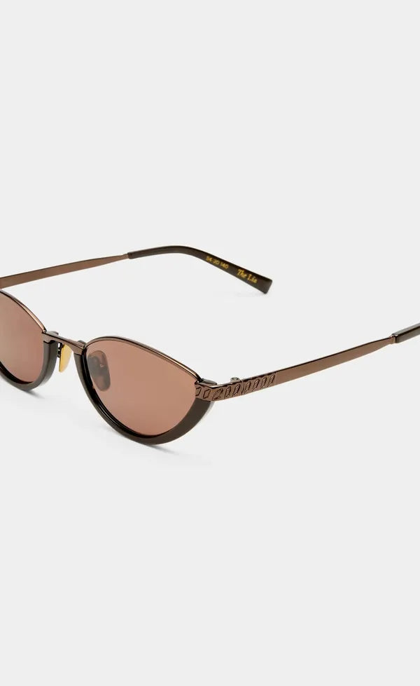 The Lia - Bronze