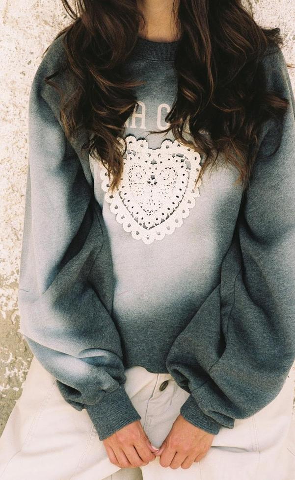 Day Hearts Med Jumper