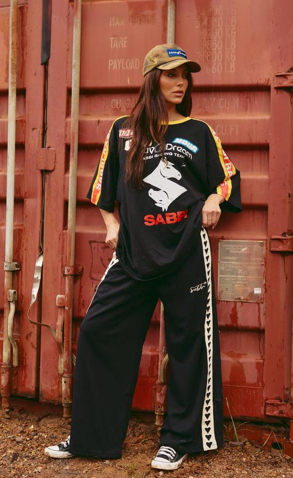 THE VERY OVERSIZED DON'T QUIT YOUR DAY DREAM TEE - BLACK
