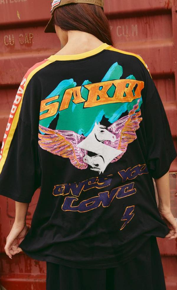 THE VERY OVERSIZED DON'T QUIT YOUR DAY DREAM TEE - BLACK