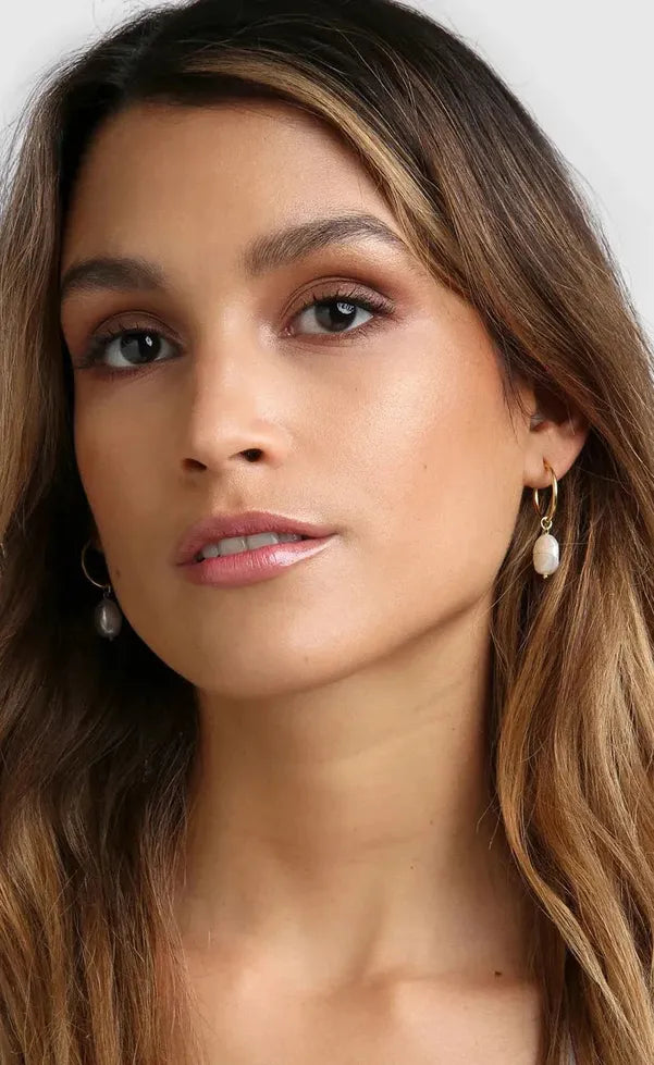 Augusta Gold Hoop & Freshwater Pearl Earring