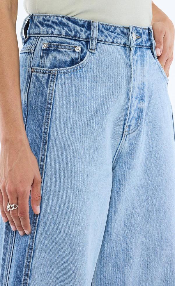 Lia Spliced Jean