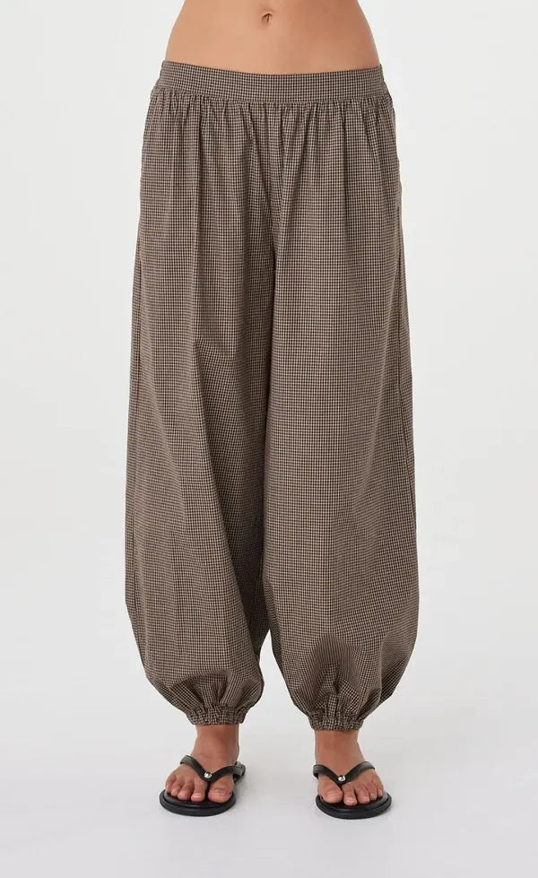 Elina Balloon Pant - Chocolate Check