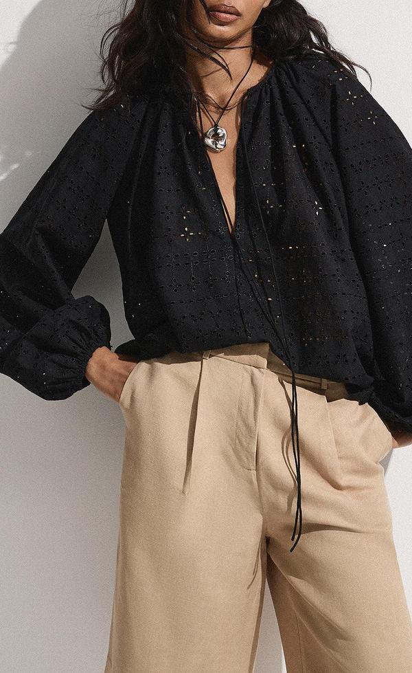 Thora Blouse Agnes Broderie Anglaise Black