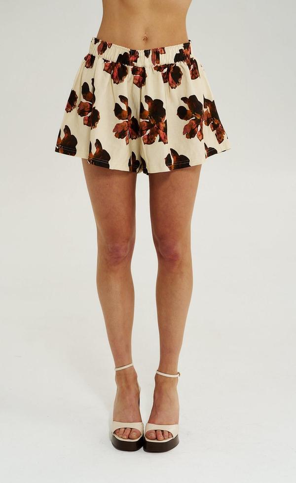Minnie Short - Butter Fleur