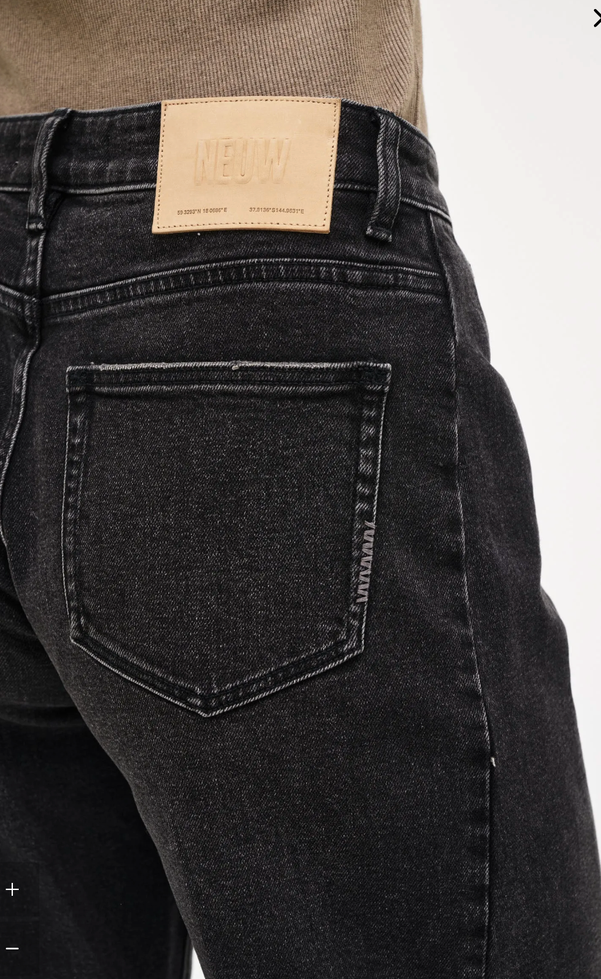 Amber Barrel - Wanted Washed Black