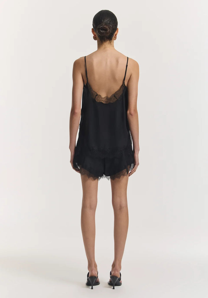 Novel Cami