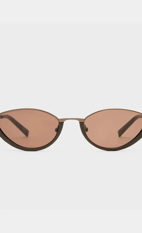The Lia - Bronze