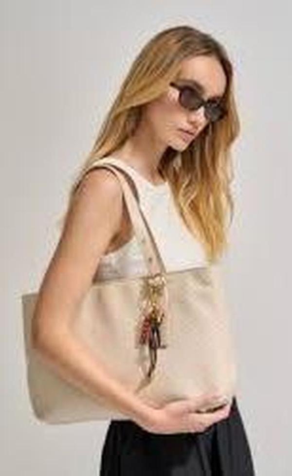 Fia Key Charm - Chocolate