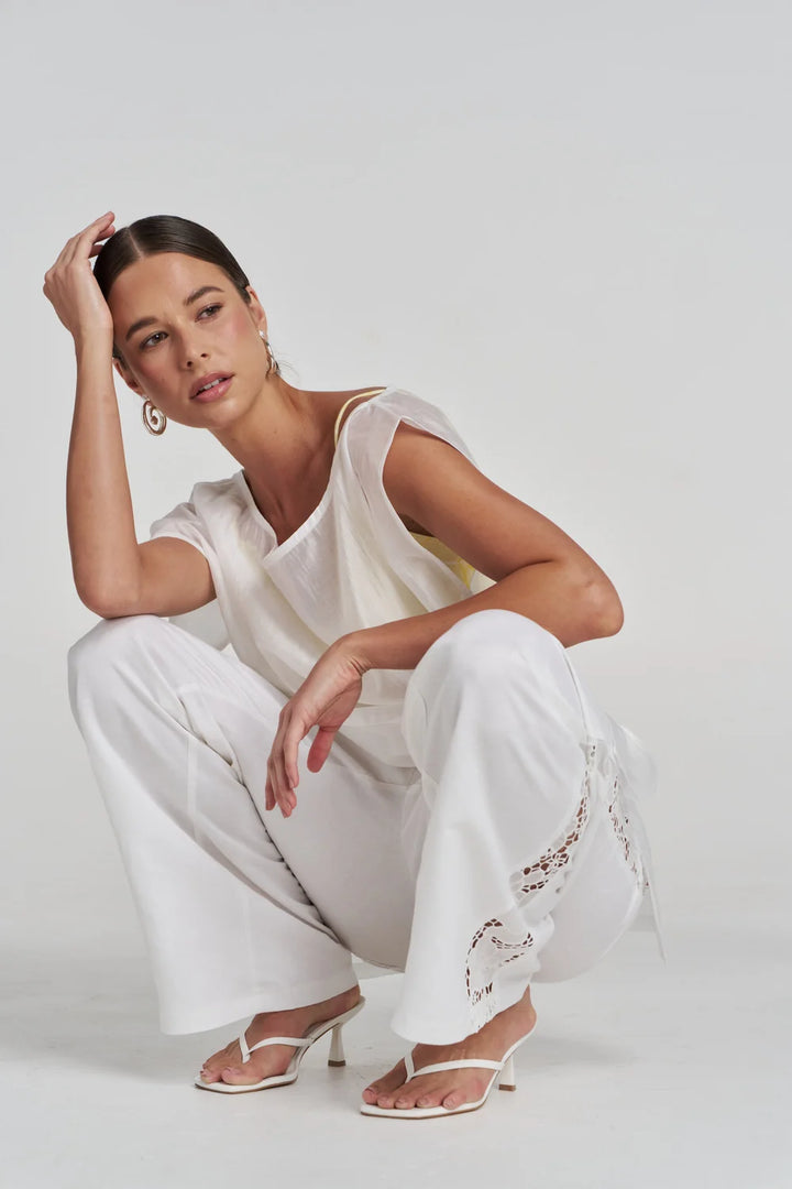 Relaxed Anglaise Pant - White