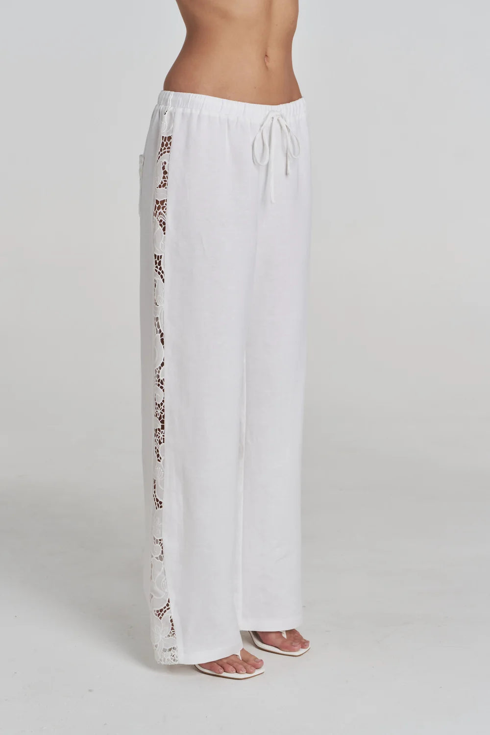 Relaxed Anglaise Pant - White