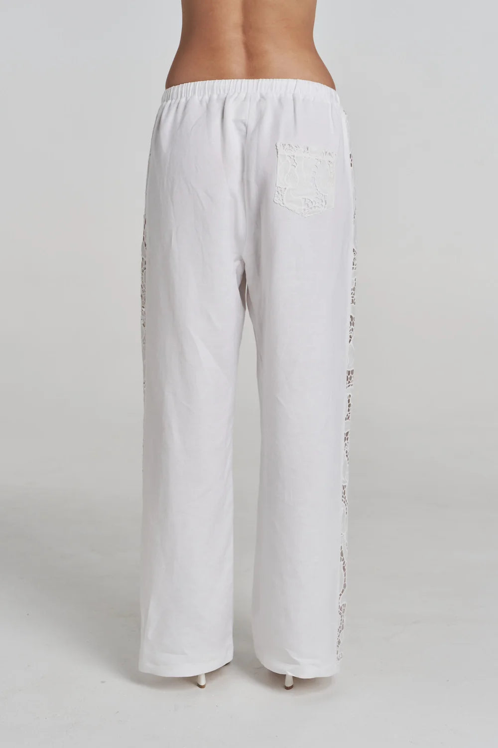 Relaxed Anglaise Pant - White