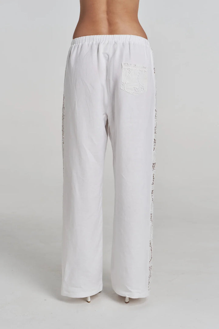 Relaxed Anglaise Pant - White